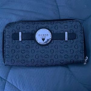 Guess Wallet
